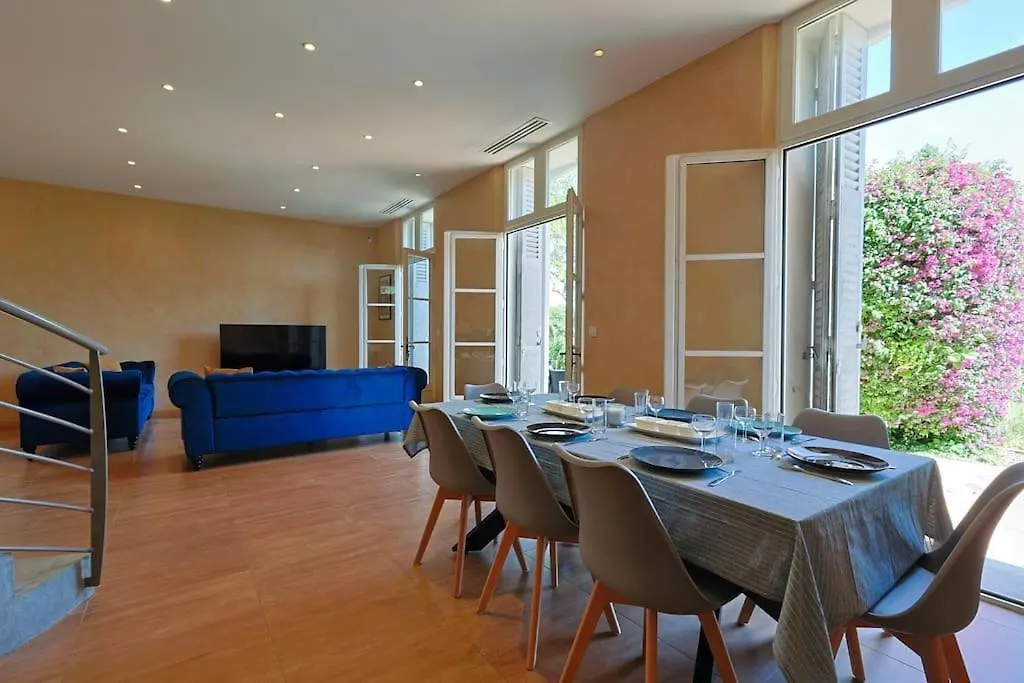 Maison De Maitre Centre Ville Hyères Villa